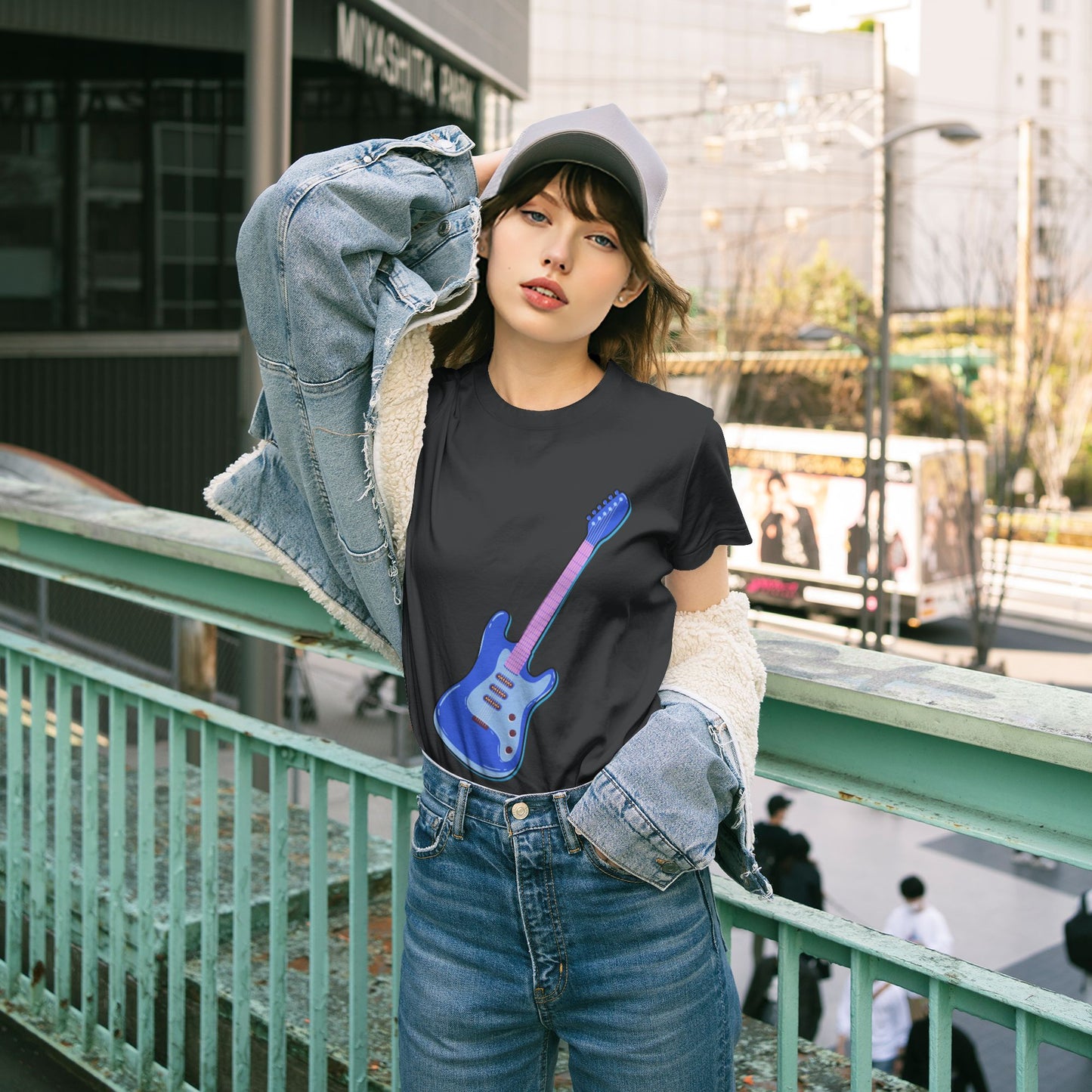 Guitar Women's Short Sleeve Cotton T-Shirt
