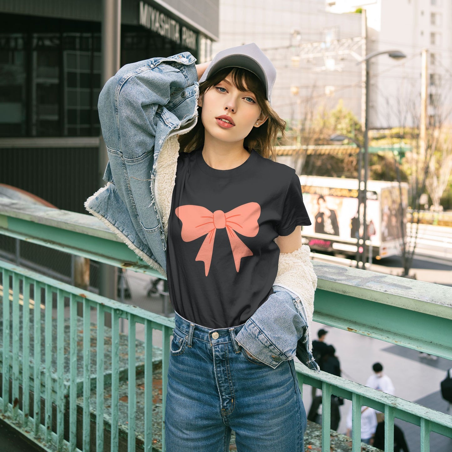 Bowknot Women's Short Sleeve Cotton T-Shirt