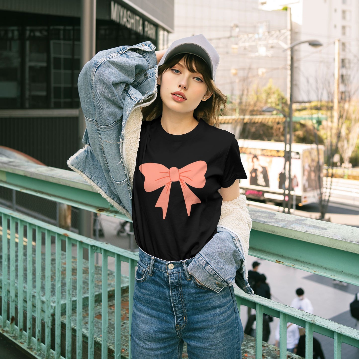 Bowknot Women's Short Sleeve Cotton T-Shirt
