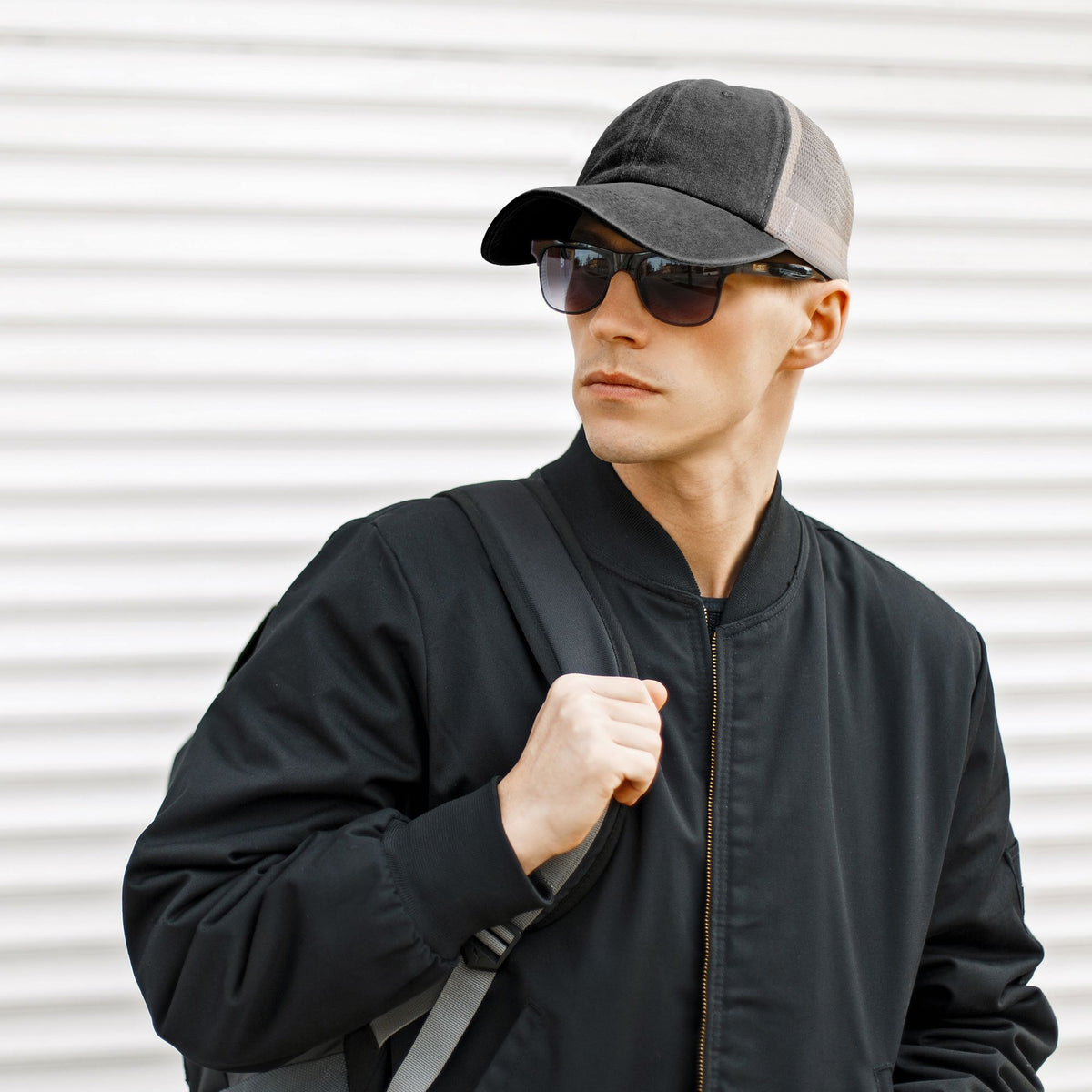 Black Breathable Baseball Cap With Mess Back